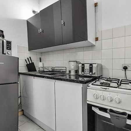 Apartamento Deluxe Flat On Kentish Town Londres Exterior foto