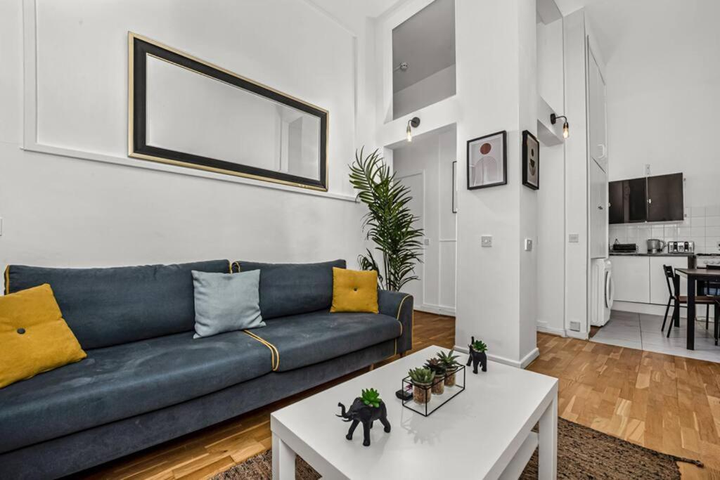 Apartamento Deluxe Flat On Kentish Town Londres Exterior foto
