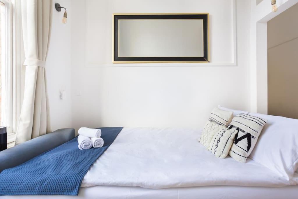 Apartamento Deluxe Flat On Kentish Town Londres Exterior foto